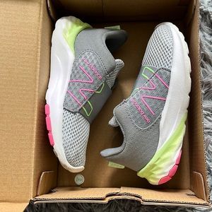 NEW toddler/girls New Balance sneakers with box